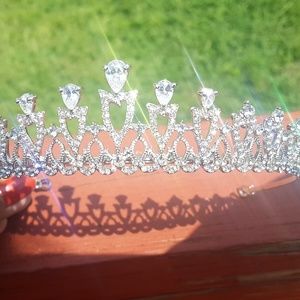 CZ Wedding, Prom, Sweet 16 Silver Plated T-021